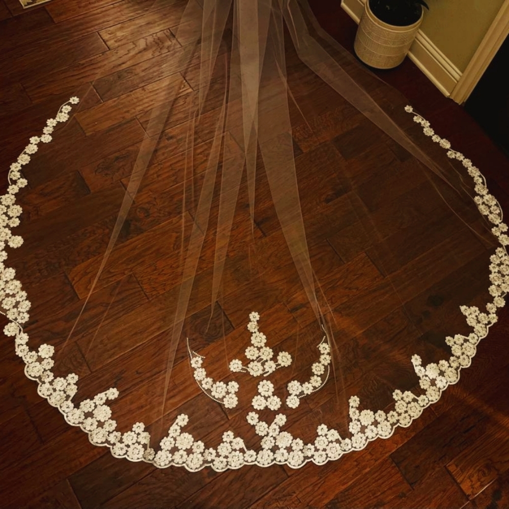 Elegant Wedding Veil